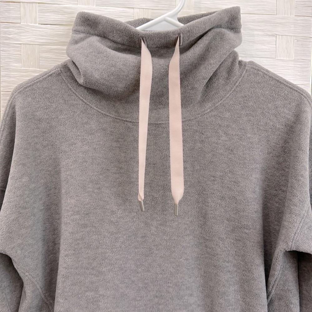 Lululemon Go Forward Pullover - Picture 3 of 13